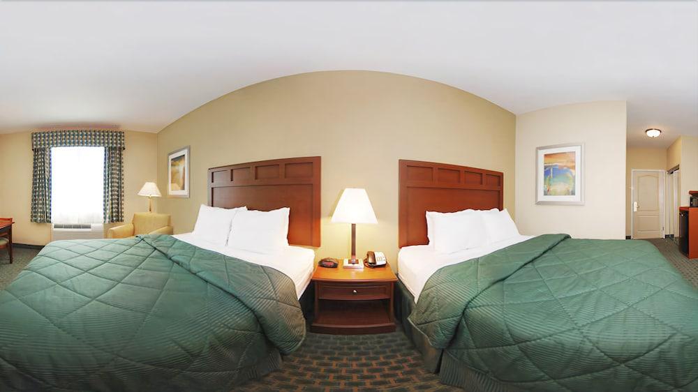 Comfort Inn & Suites Вила Рика Екстериор снимка