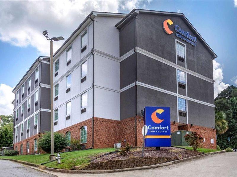 Comfort Inn & Suites Вила Рика Екстериор снимка