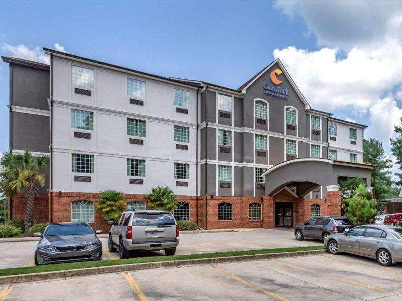 Comfort Inn & Suites Вила Рика Екстериор снимка