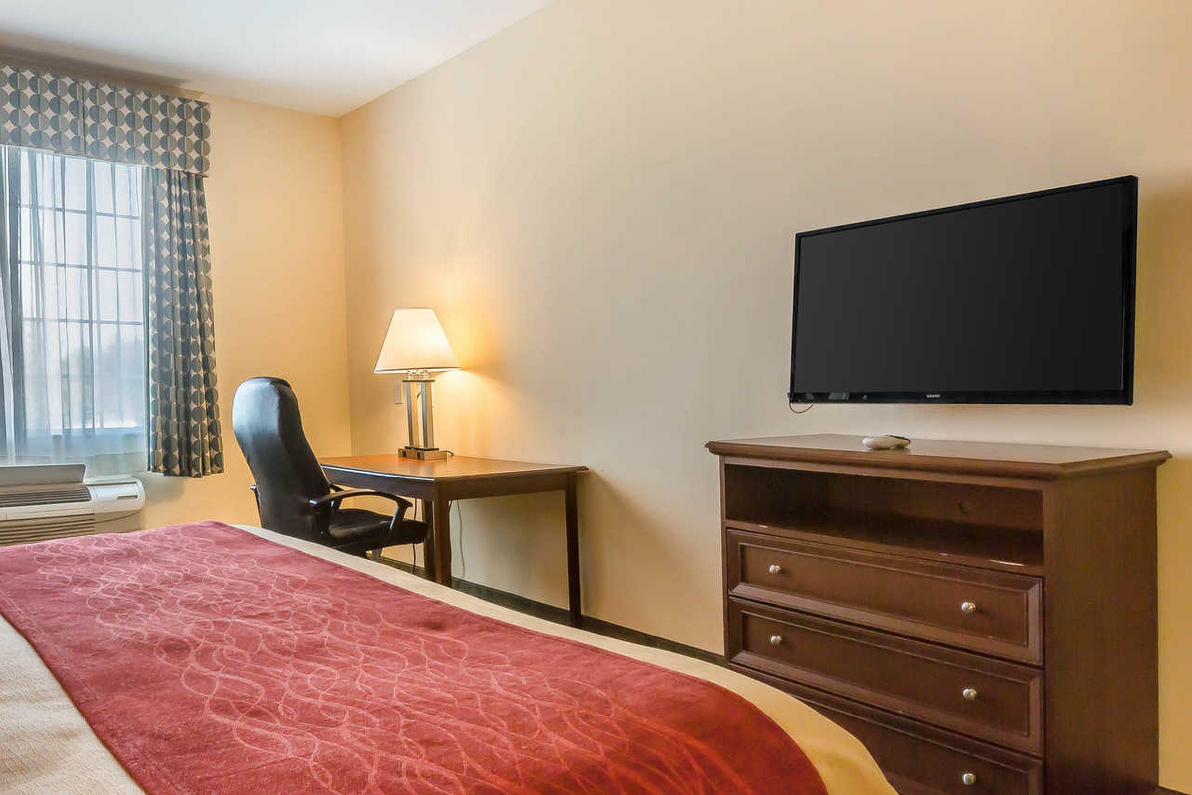 Comfort Inn & Suites Вила Рика Екстериор снимка